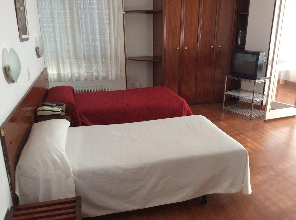 Hostal Liebana Сантандер Экстерьер фото
